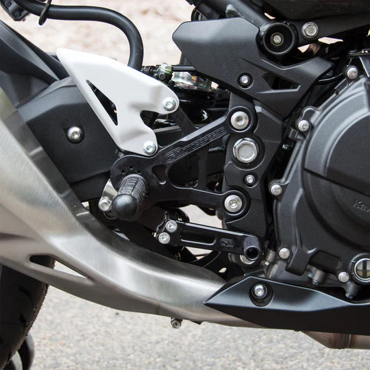 Woodcraft Complete Rearset Kawasaki Z400 2019-2023 - Adventure Parts