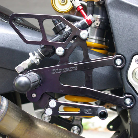 Woodcraft Rearset Kit, GP Shift W/O QS - Complete W/Shift and Brake Pedals Triumph Street Triple 675/R 2013-2016