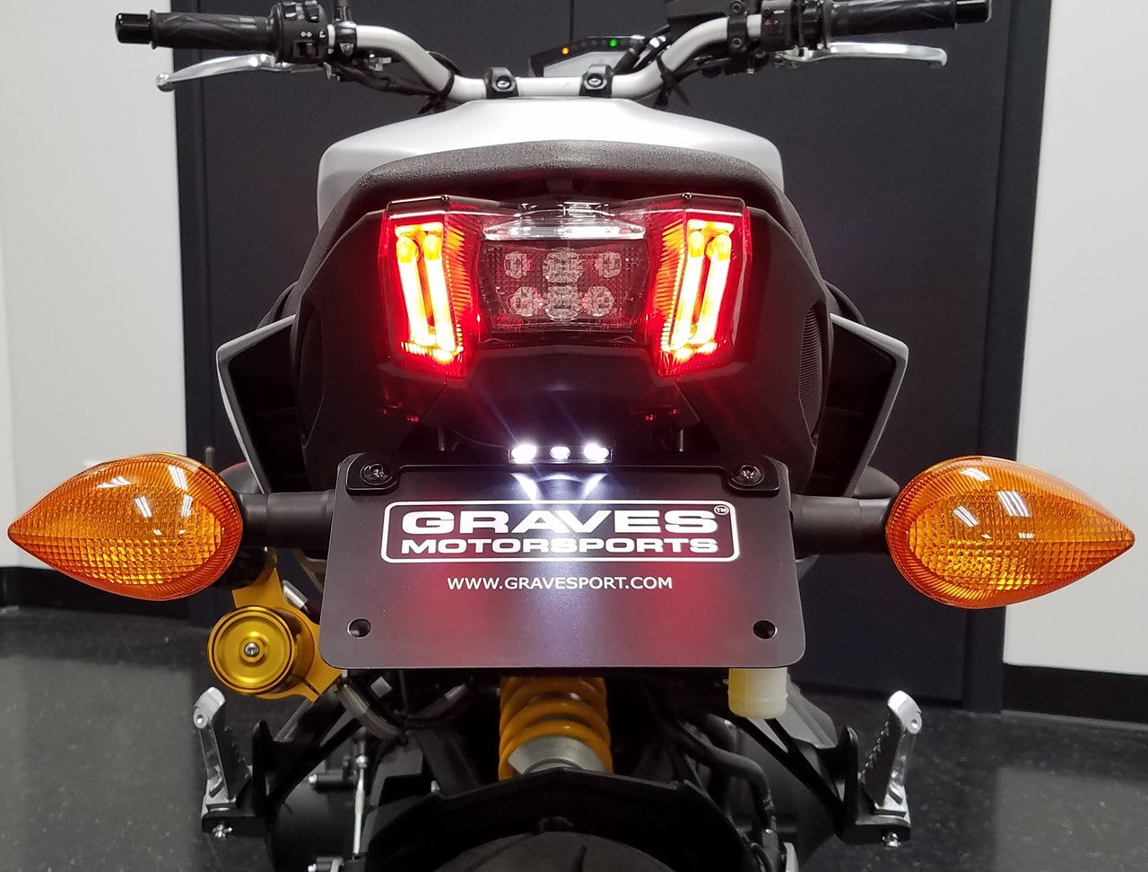 Graves Fender Eliminator Chain Block Kit Yamaha FZ-09 2017 MT-09 2018-2020 - Adventure Parts