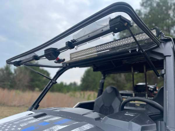 Flip-Up Versa Vent Windshield (Scratch Resistant Polycarbonate) Polaris General
