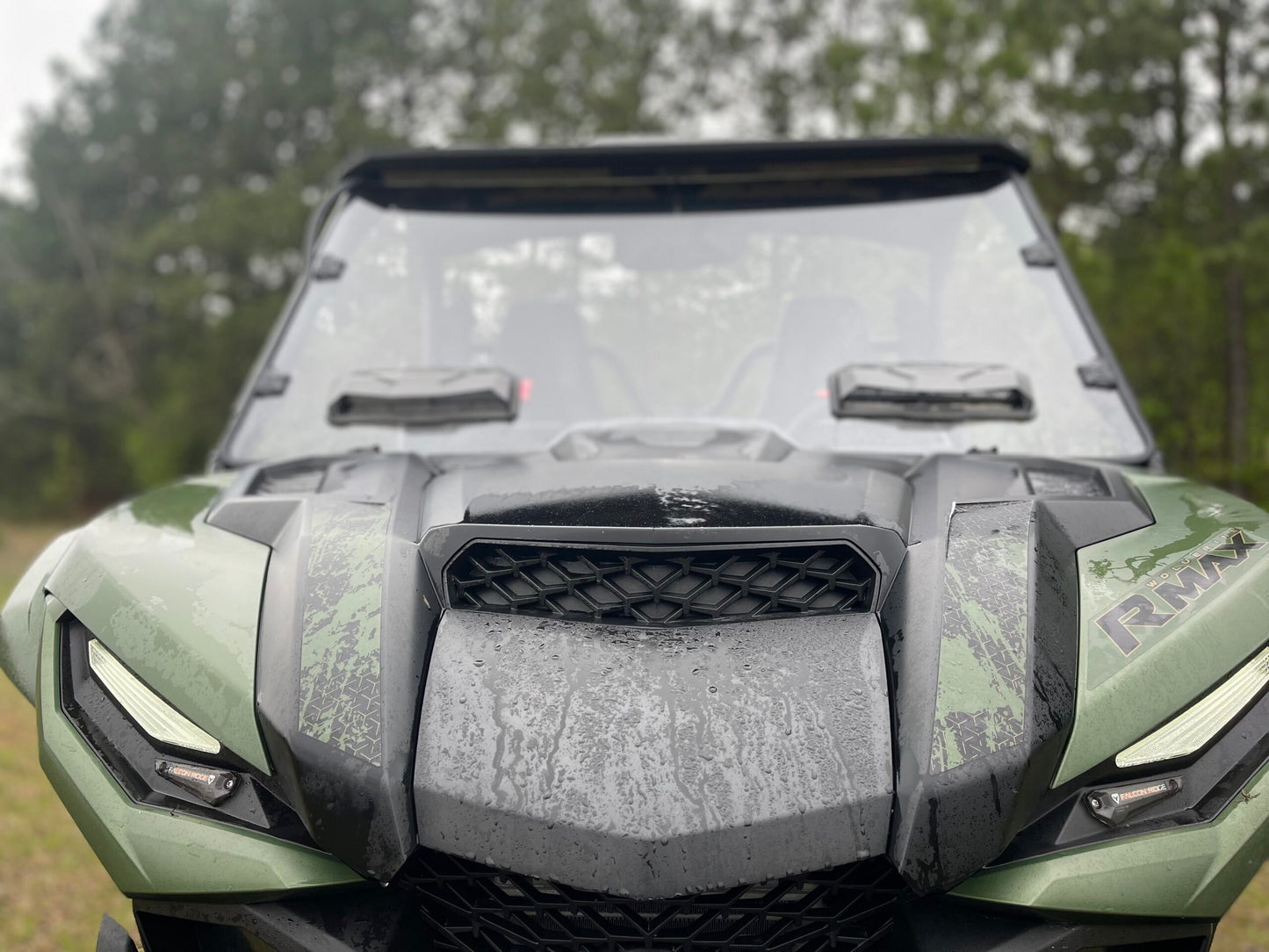 Seizmik Toolless Versa-Vent Windshield (Scratch Resistant Polycarbonate) Yamaha RMAX (2″ ROPS) - Adventure Parts