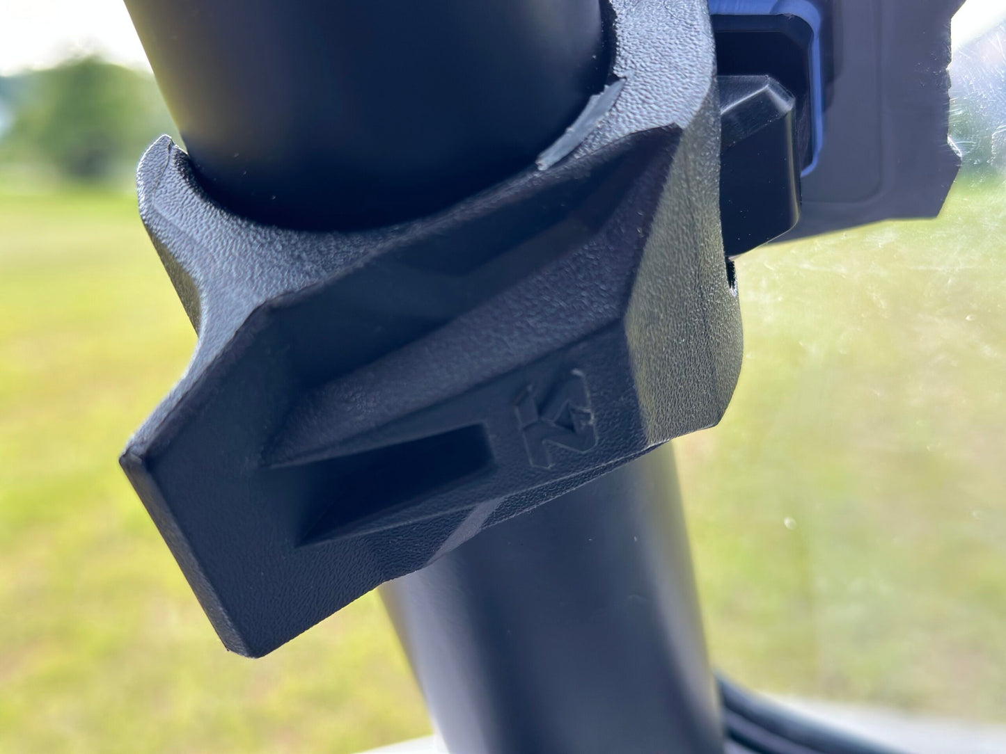 Seizmik Toolless Versa-Vent Scratch Resistant Hard Coated Windshield Polaris RZR 1000 XP - Adventure Parts
