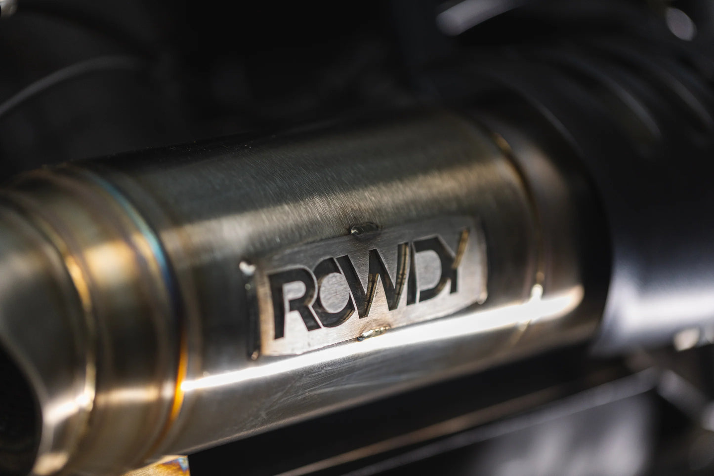 Rowdy Slip-On Exhaust System Harley Davidson Nightster RH975