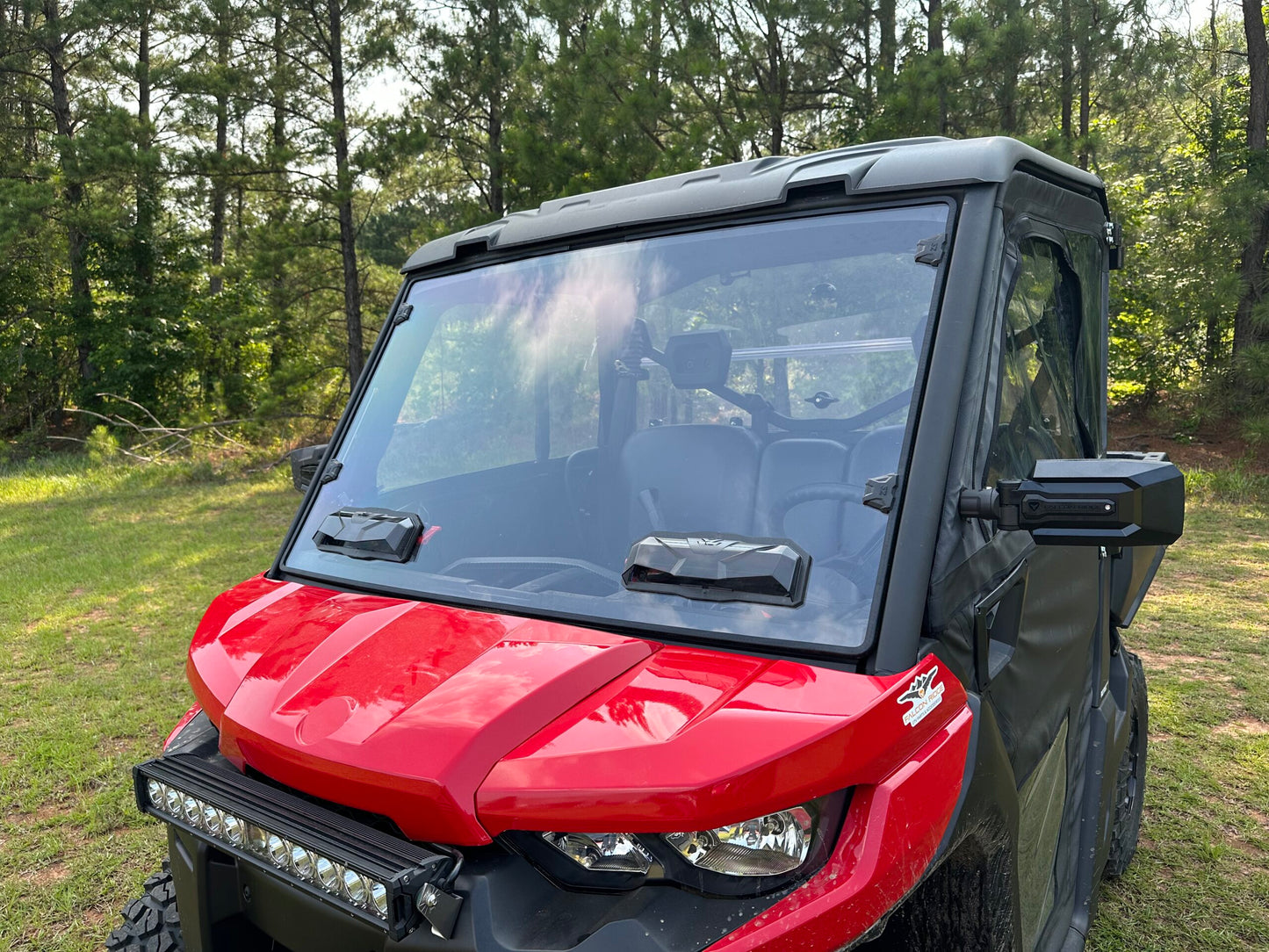 Seizmik Toolless Versa-Vent Scratch Resistant Hard Coated Windshield Kit Can-Am Defender