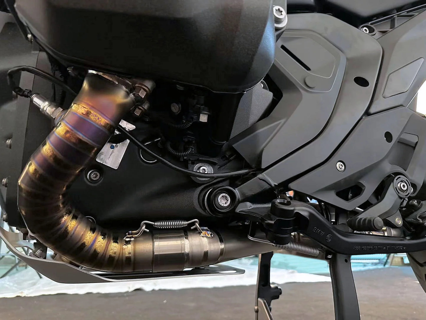 Vandemon Titanium Headers BMW R1300GS 2023-2025 - Adventure Parts