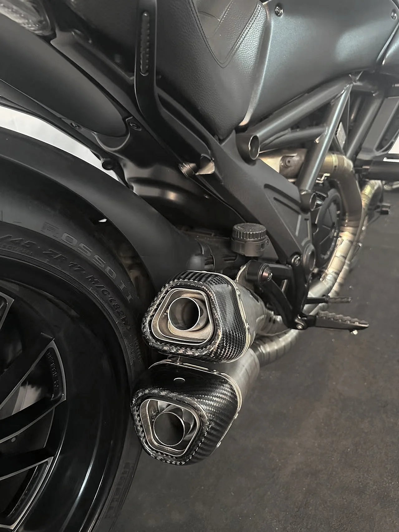 Vandemon Split Pulse Titanium Exhaust System Ducati Diavel 1200 2011-2017