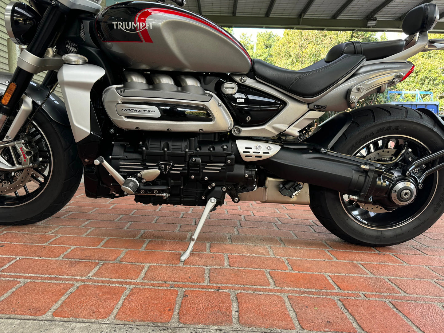 Vandemon Bimodal Titanium Slip-On Exhaust Sytem Triumph Rocket 3R, GT 2500 2024-2025