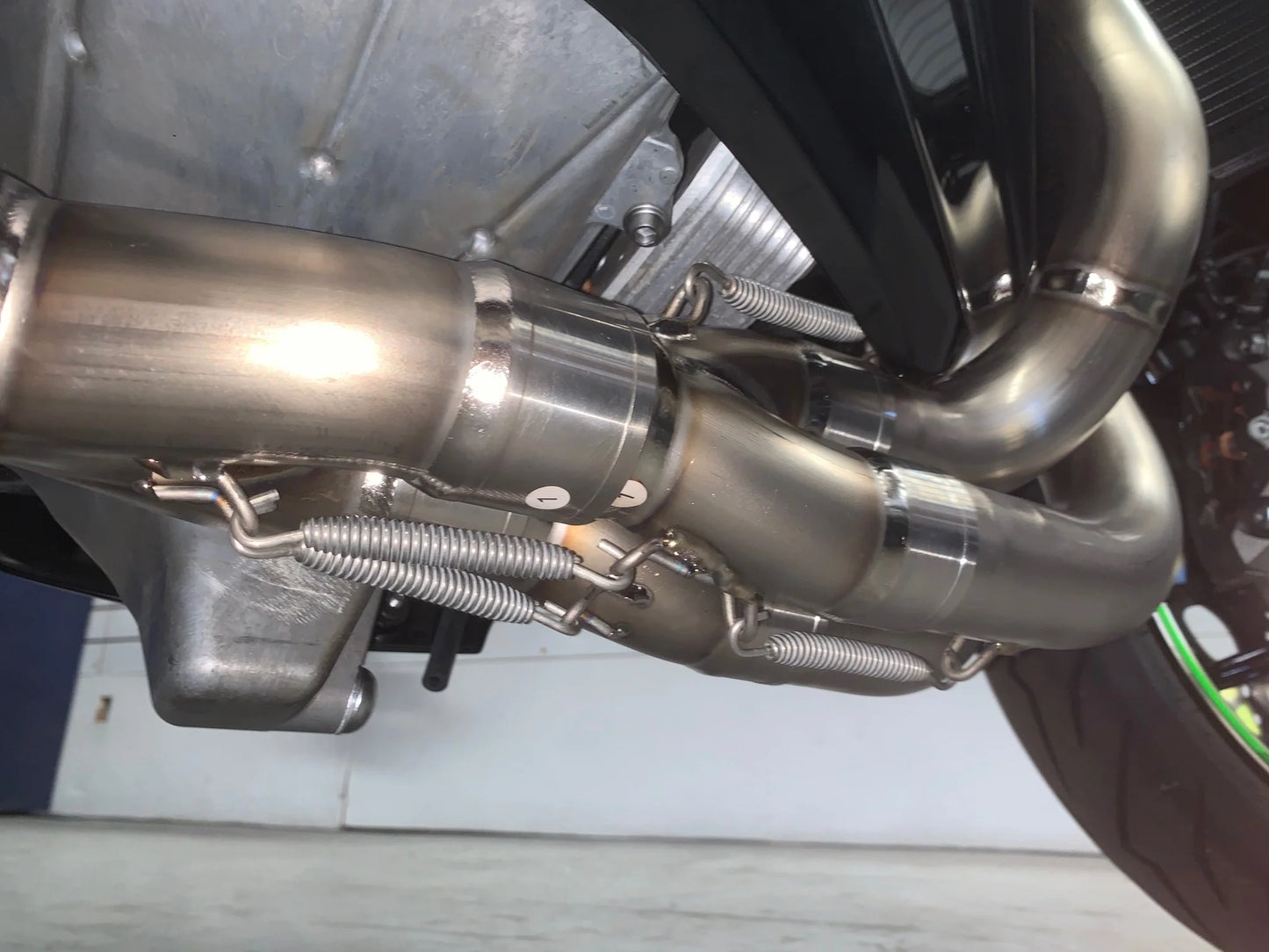 Vandemon Brushed Titanium Exhaust System Kawasaki Ninja ZH2 2020-2025 - Adventure Parts