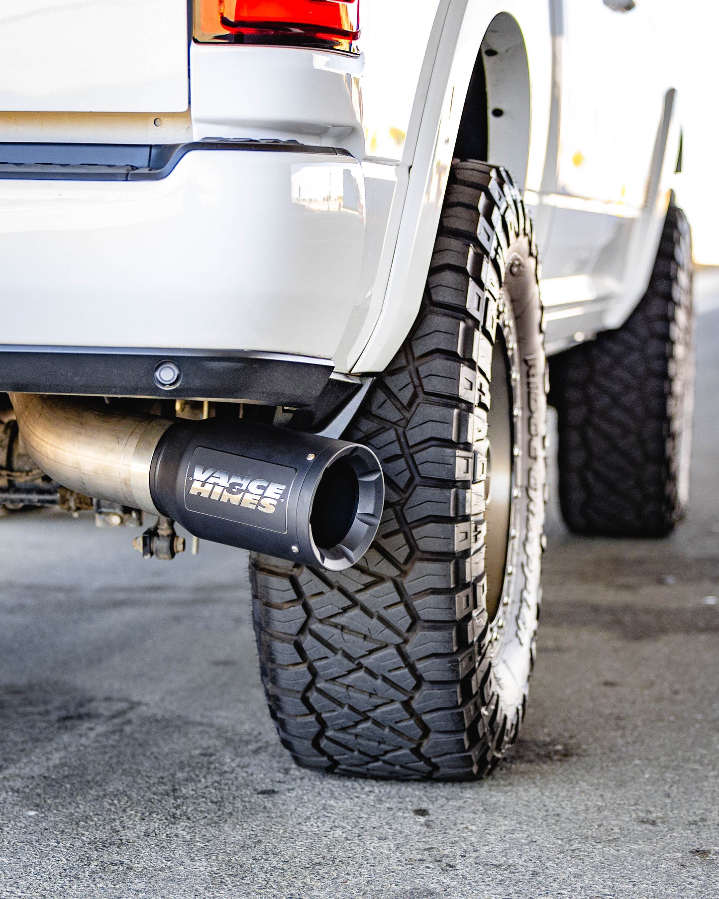 Vance & Hines Universal Exhaust Tips – Twin Slash 5x6.5x16 - Adventure Parts
