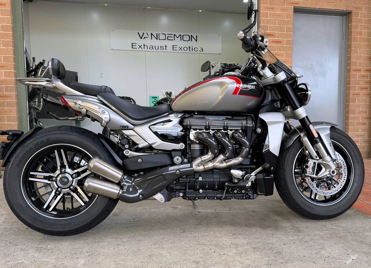 Vandemon Bimodal Titanium Slip-On Exhaust Sytem Triumph Rocket 3R, GT 2500 2024-2025