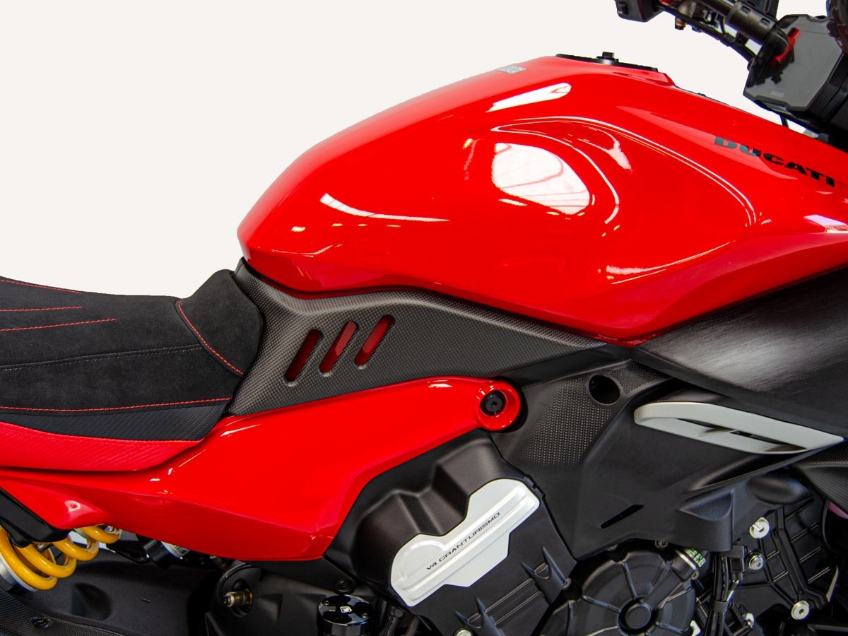 DBK Carbon Tank Sides Matt Ducati Diavel V4 2023-2024