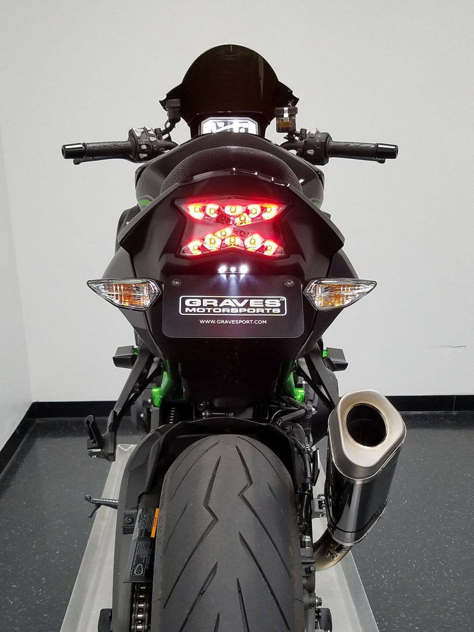 Graves Cat Eliminator Carbon Exhaust Kawasaki ZH2 2020-2024 - Adventure Parts