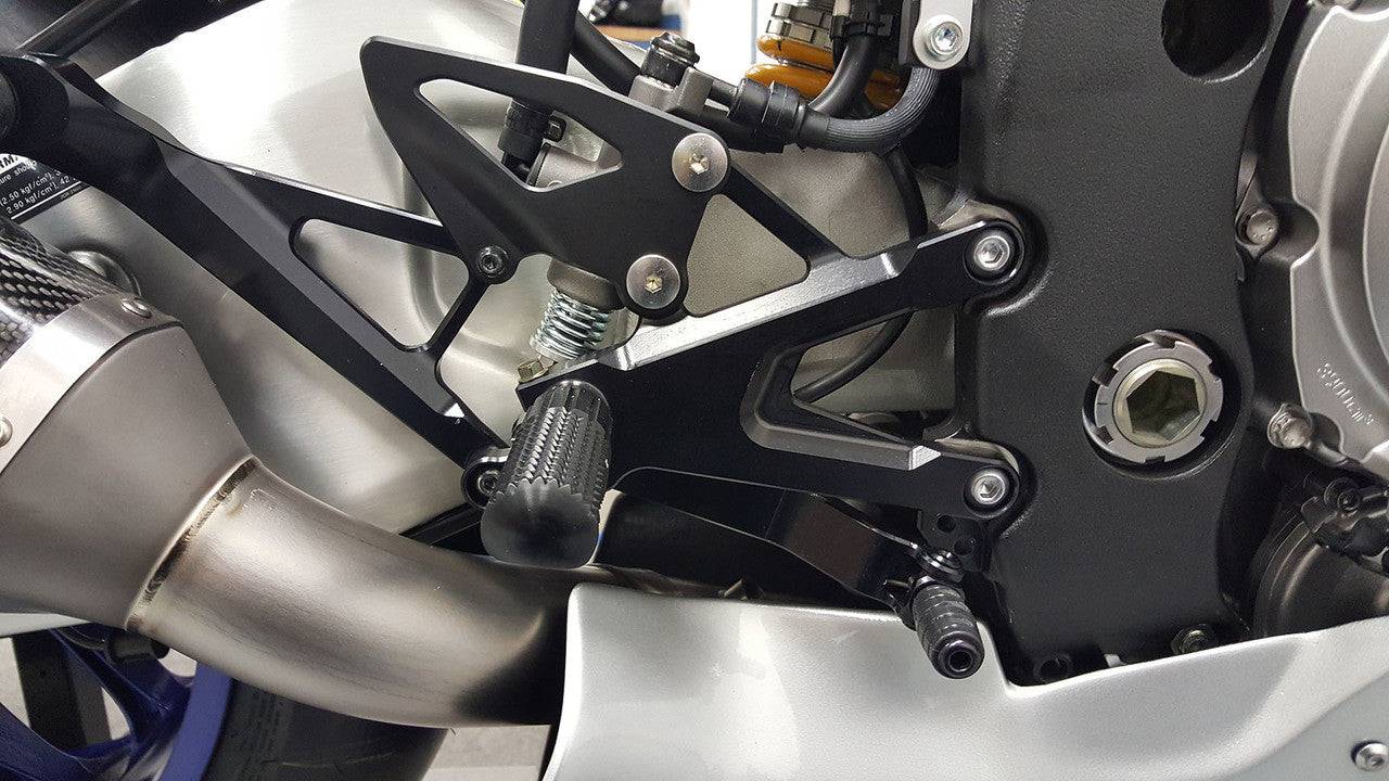 Graves Motorsports Fixed Rearsets Yamaha R1 2015-2024 - Adventure Parts