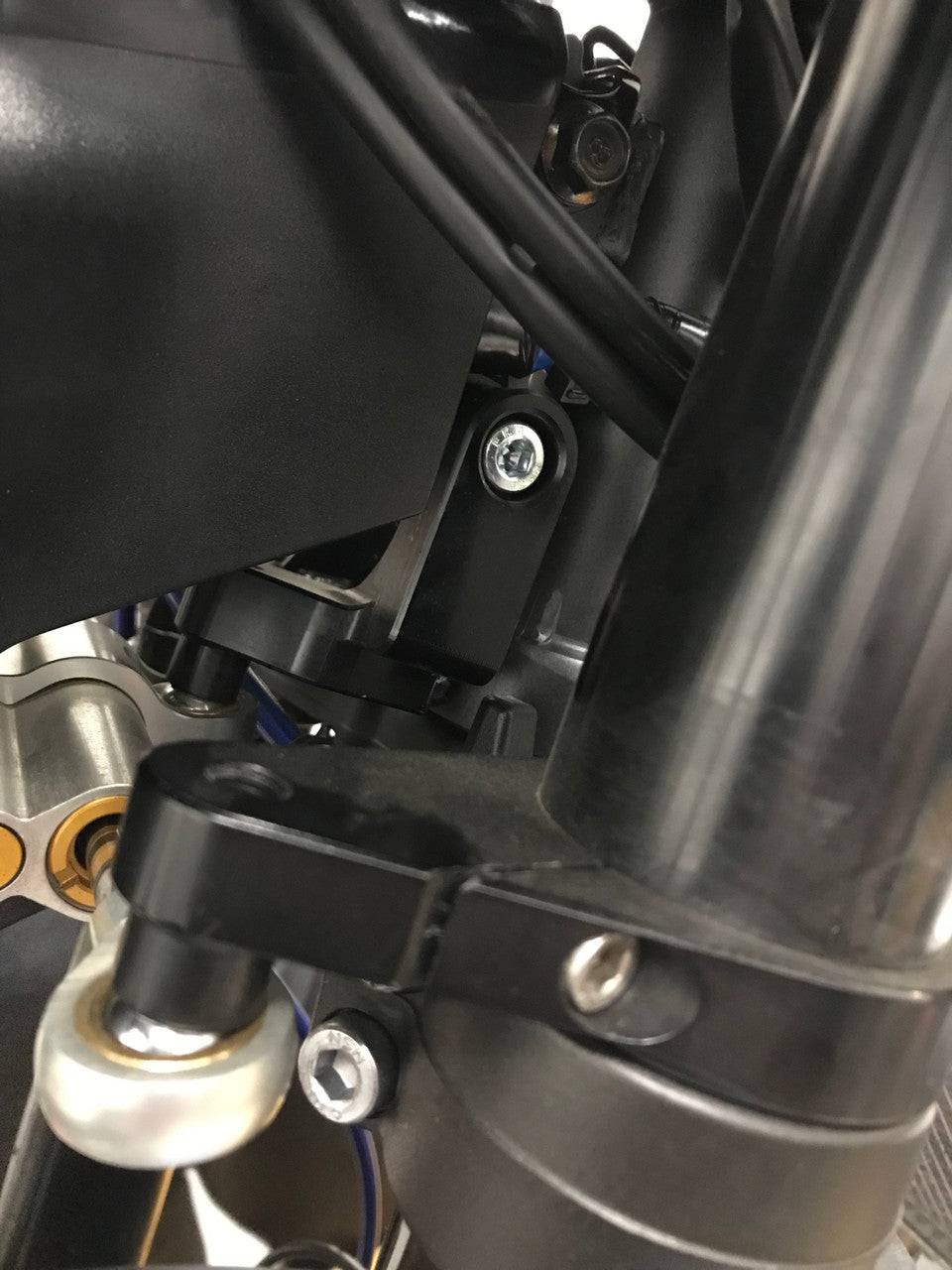 Graves Steering Damper Mounting Kit Yamaha R7 2021+ - Adventure Parts