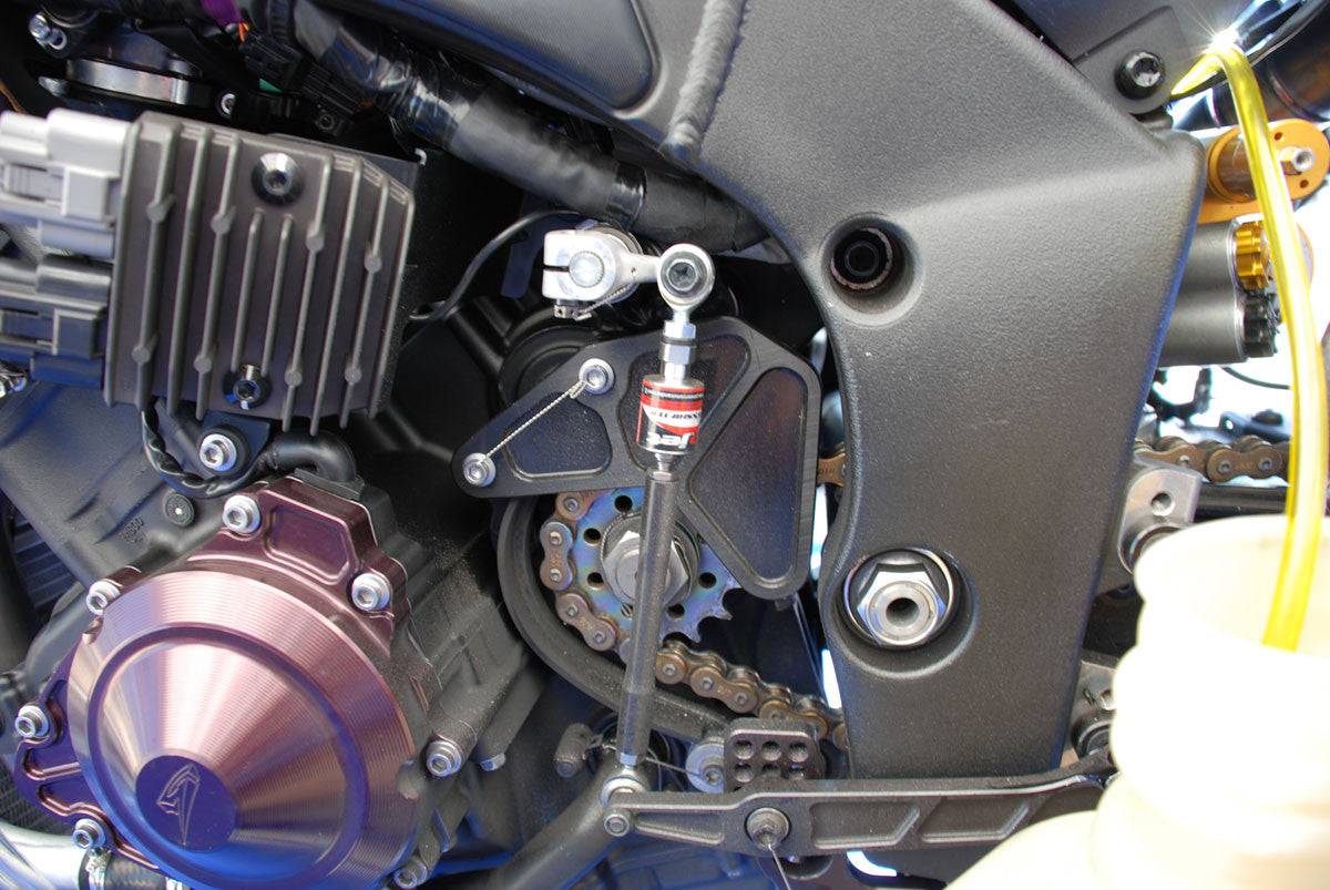 Graves WORKS Rearsets Yamaha R1 2009-2014 - Adventure Parts
