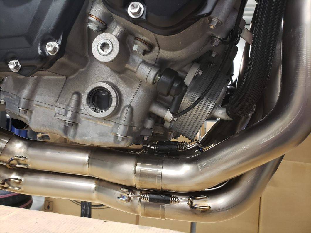 Graves WORKS2 Carbon Full Exhaust System Kawasaki ZX-10R / ZX-10RR 2016-2024 - Adventure Parts