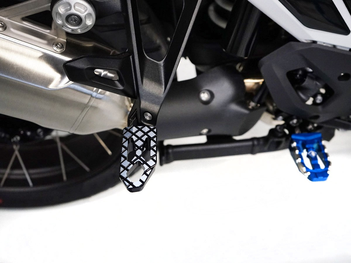 DBK Footpegs Kit Touring Passenger BMW R1300GS 2024-2025