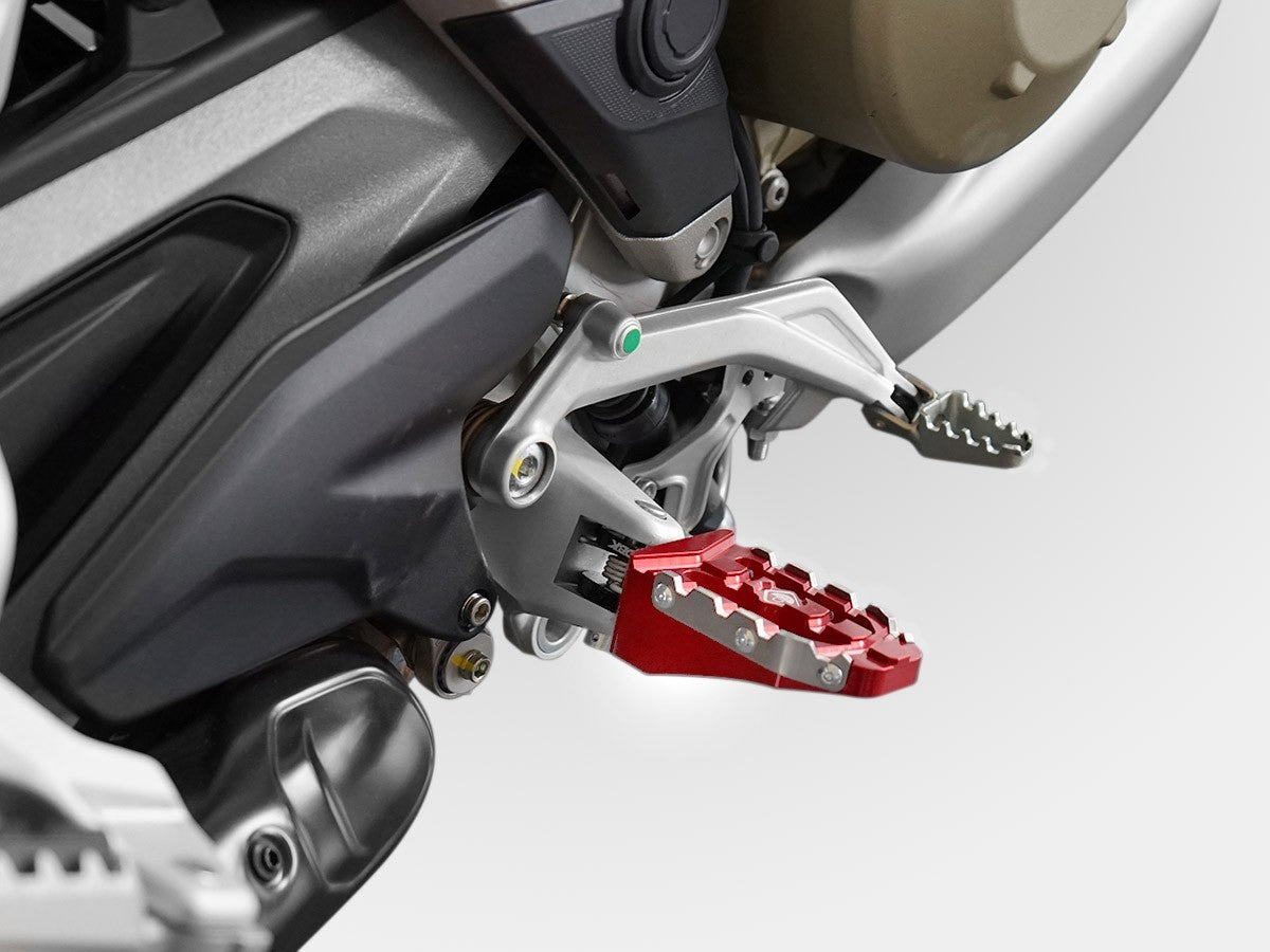 DBK Adjustable Off-Road Pilot Pedals Kit (Ø6mm Pin) Ducati Diavel 2011-2022