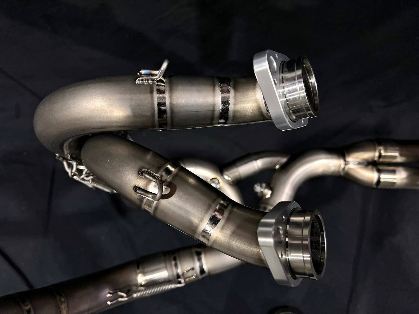 Vandemon Titanium Exhaust System Aprilia RSV4 & Tuono V4 - Adventure Parts