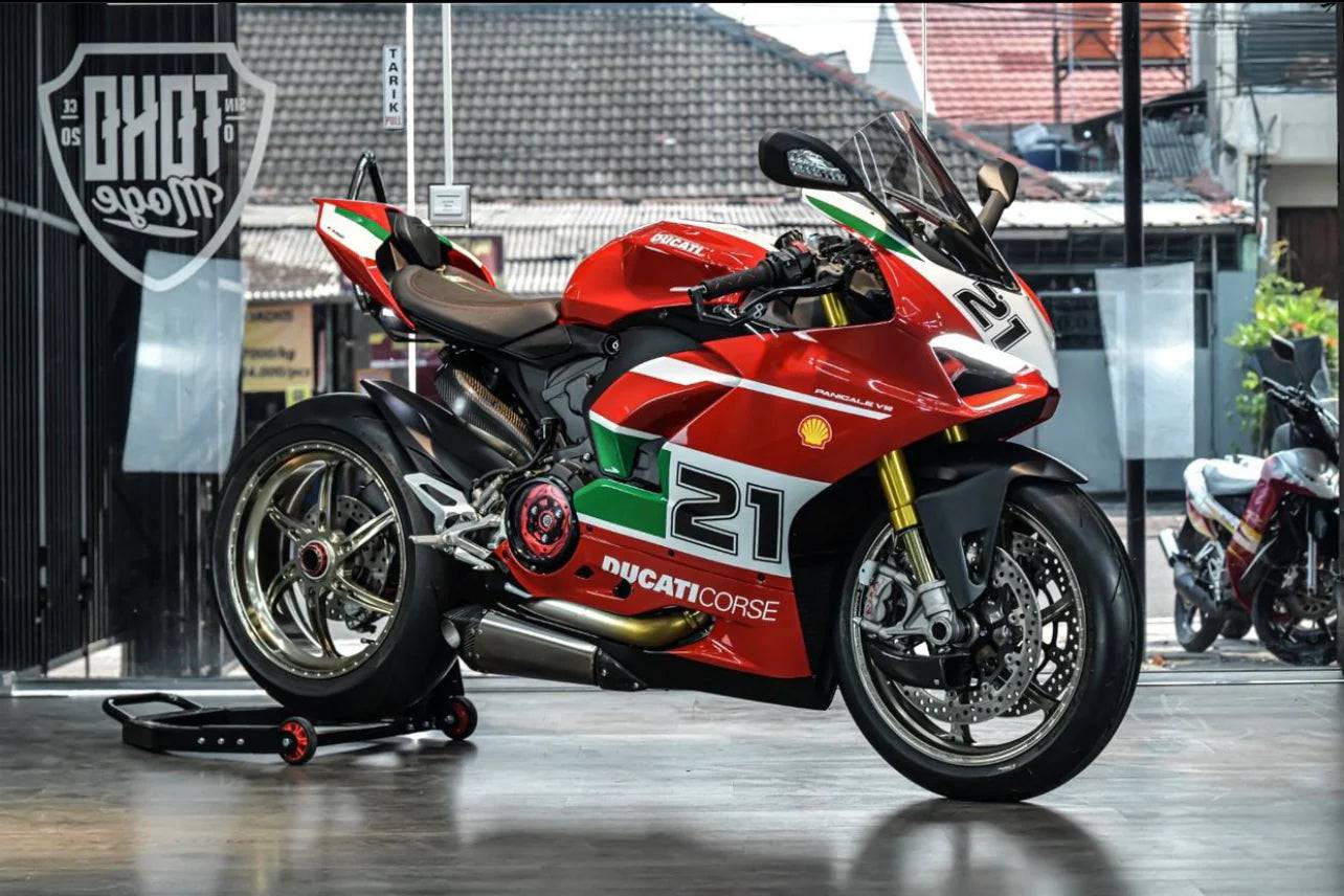 Vandemon Titanium Low Mount Exhaust System Ducati V2 Panigale & Streetfighter 2019-2024 - Adventure Parts