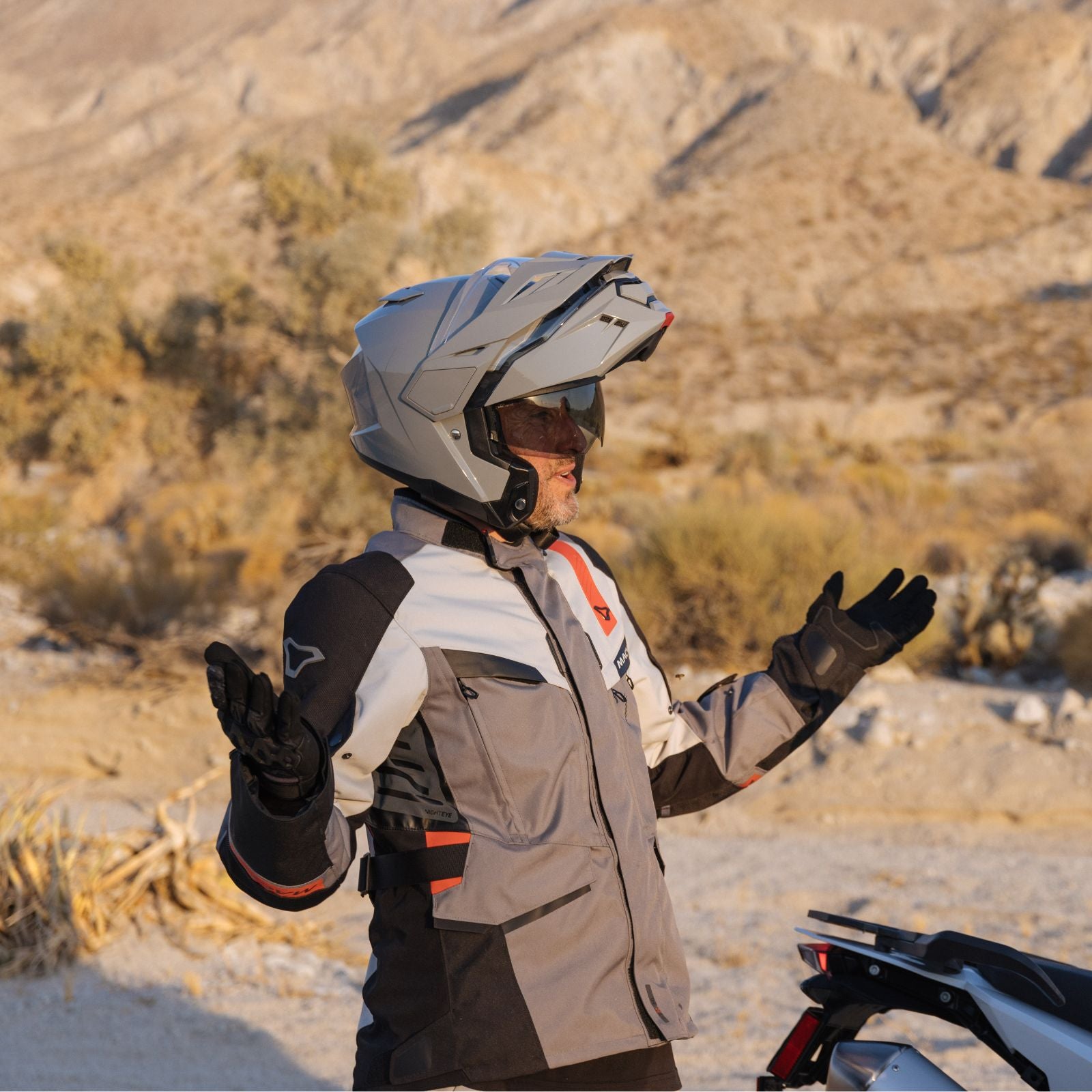 HJC I80 Modular Motorcycle Helmet