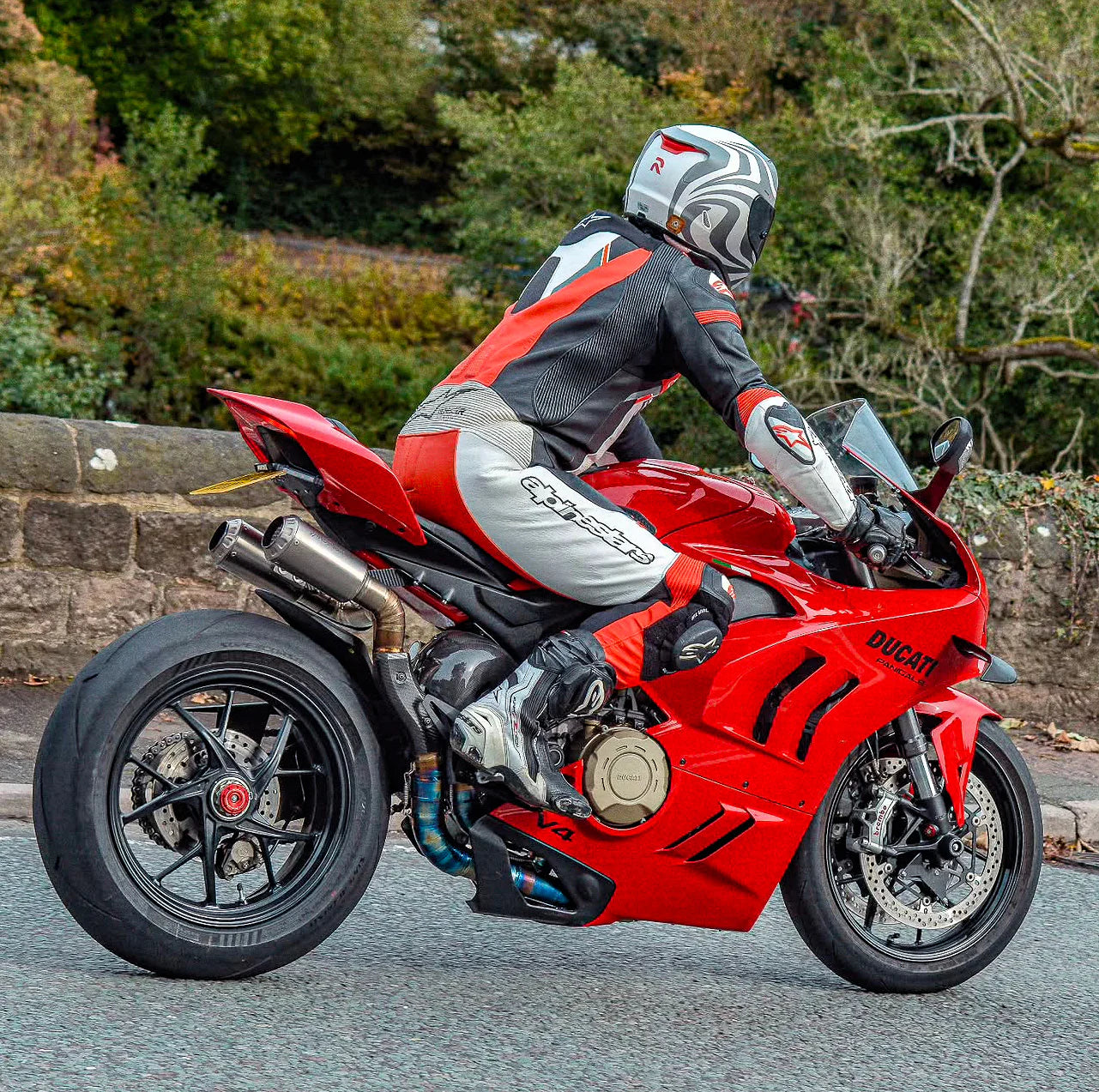Vandemon Titanium High Mount 3/4 Slip-On Ducati Panigale & Streetfighter V4 2022-2024