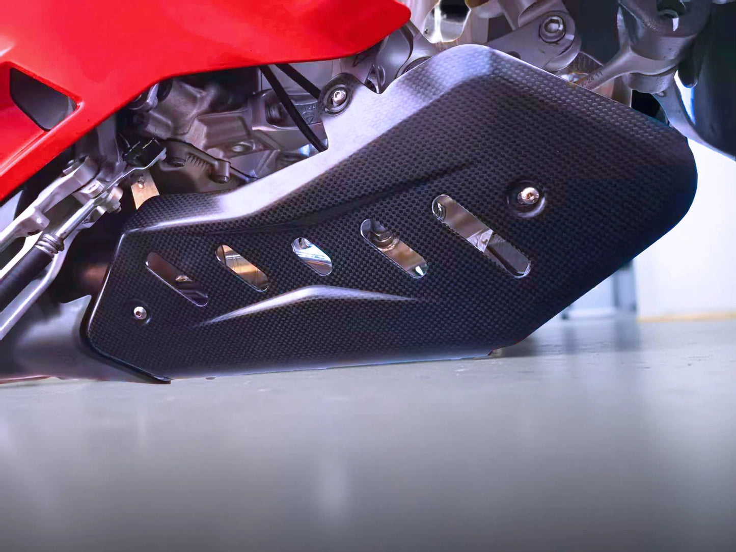 Vandemon Titanium High Mount 3/4 Slip-On Ducati Panigale V4/V4S 2025