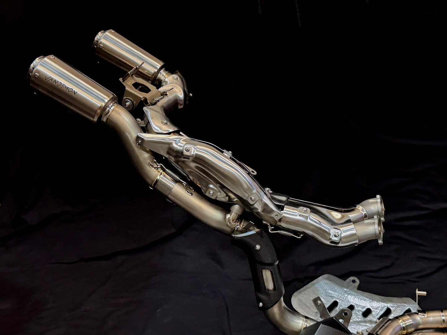 Vandemon High Mount Race Exhaust System Ducati Panigale V4/V4S/V4R 2025-2026 - Adventure Parts