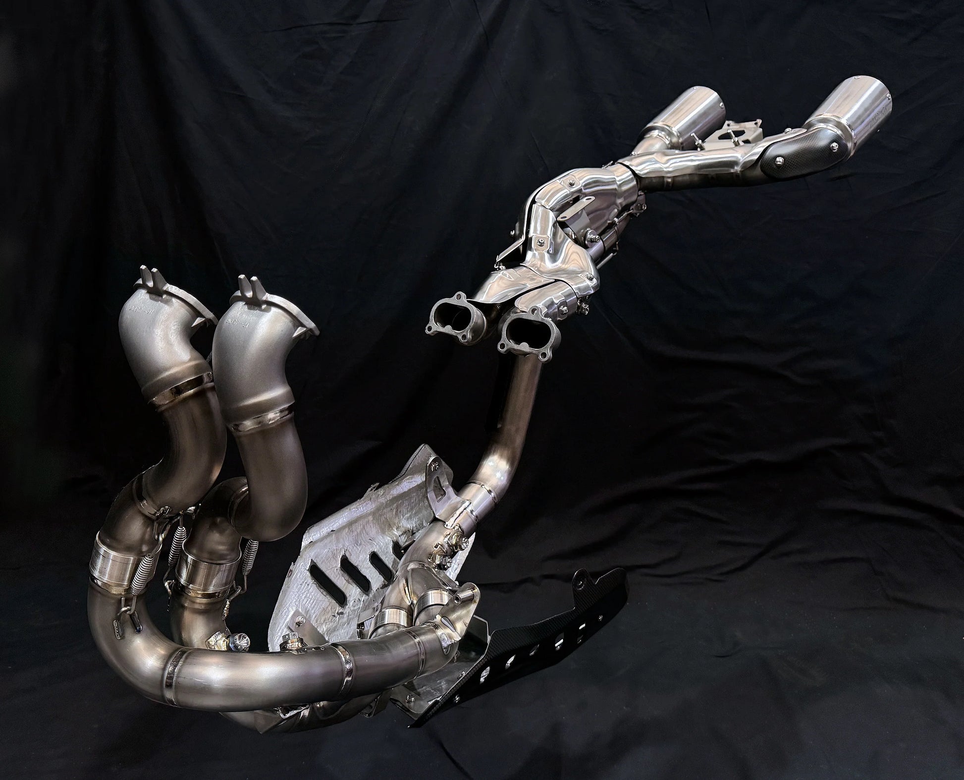 Vandemon High Mount Race Exhaust System Ducati Panigale V4/V4S/V4R 2025-2026 - Adventure Parts