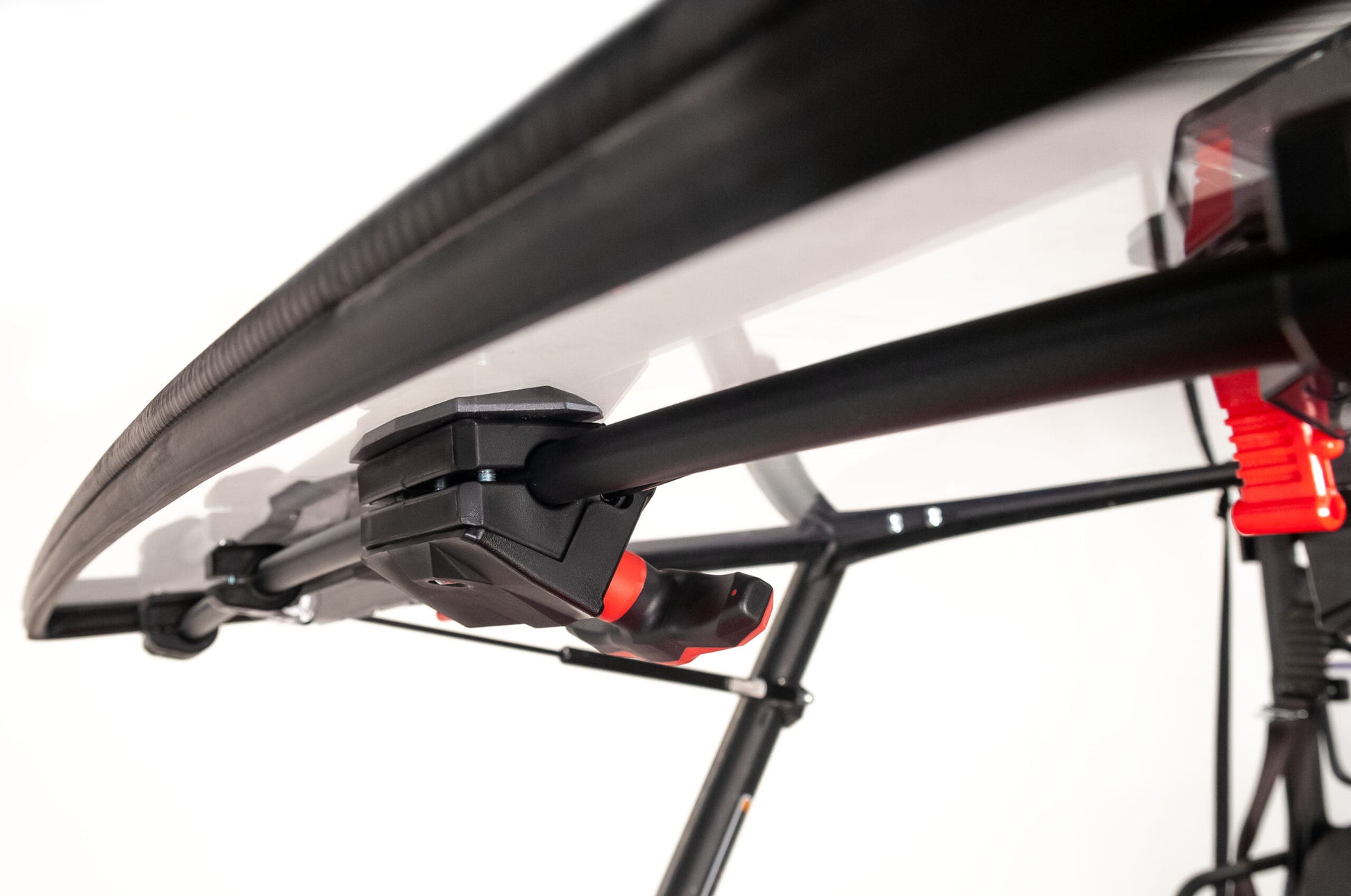 Seizmik Flip-Up Vented Windshield (Scratch Resistant Polycarbonate) Can-Am Defender - Adventure Parts