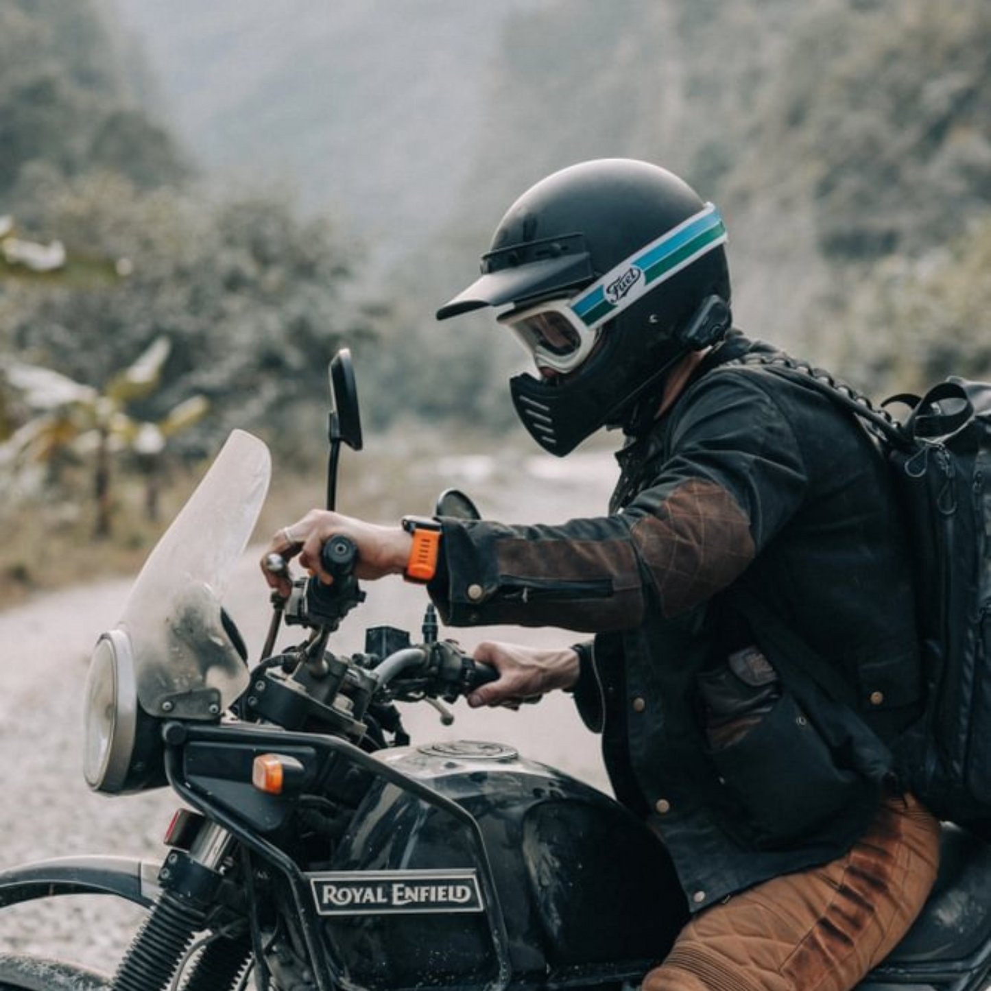 Cardo Freecom 4X Bluetooth Communication System