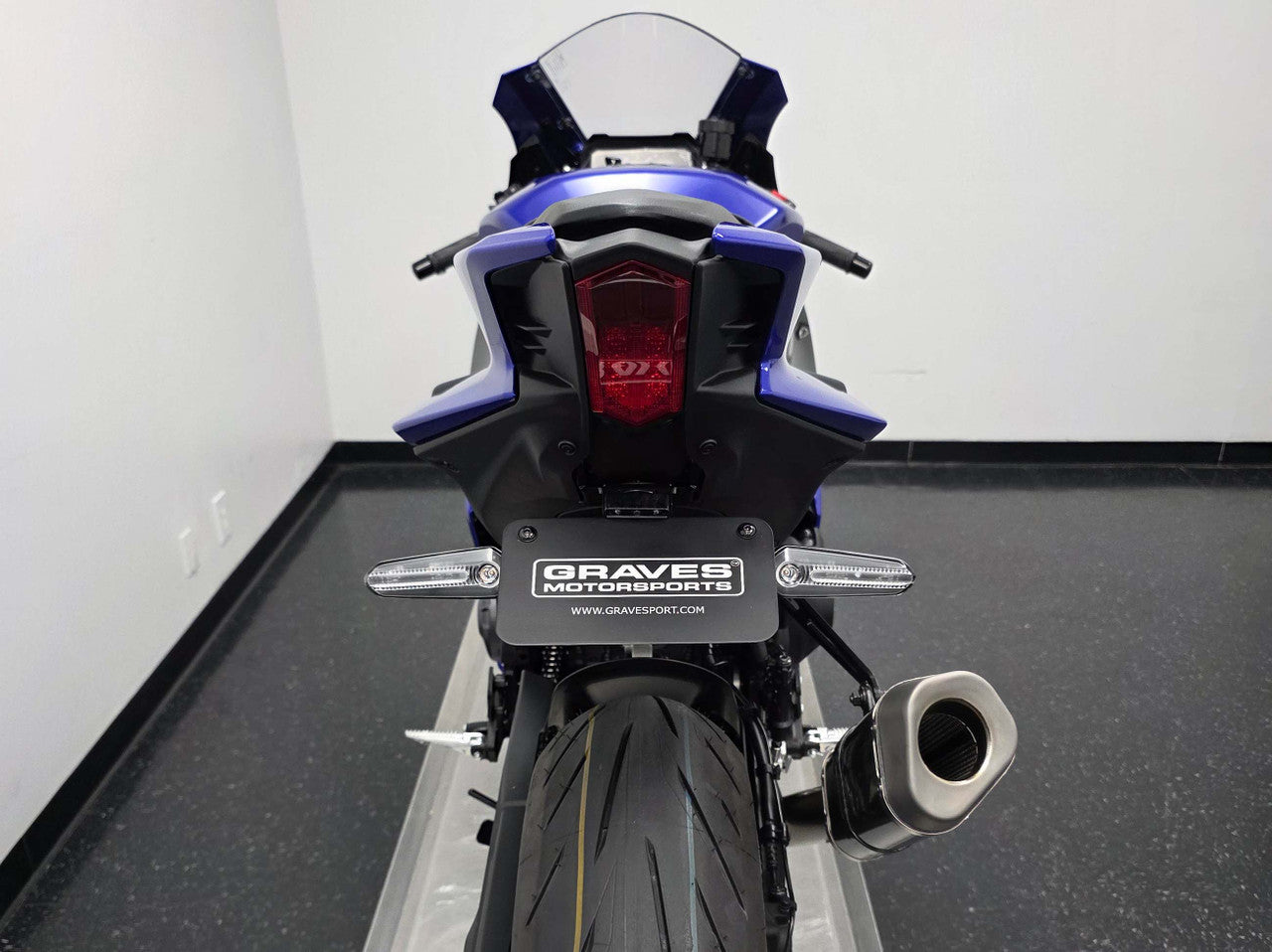 Graves Motorsports Titanium WORKS Exhaust Carbon Silencer Yamaha YZF-R9 2025+