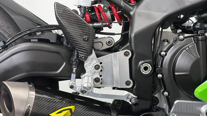 Graves Adjustable Rearsets Silver Kawasaki ZX-4R 2023+