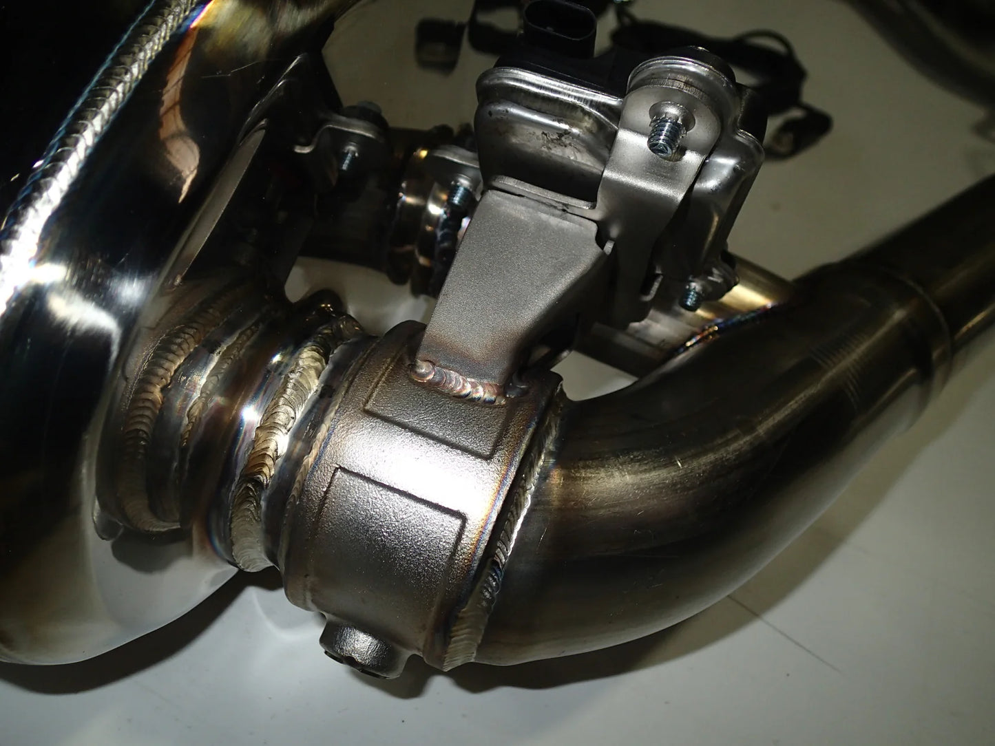 Vandemon Ford Mustang 2.3 ECO Boost Bimodal Stealth Cat back Exhaust System 2015+