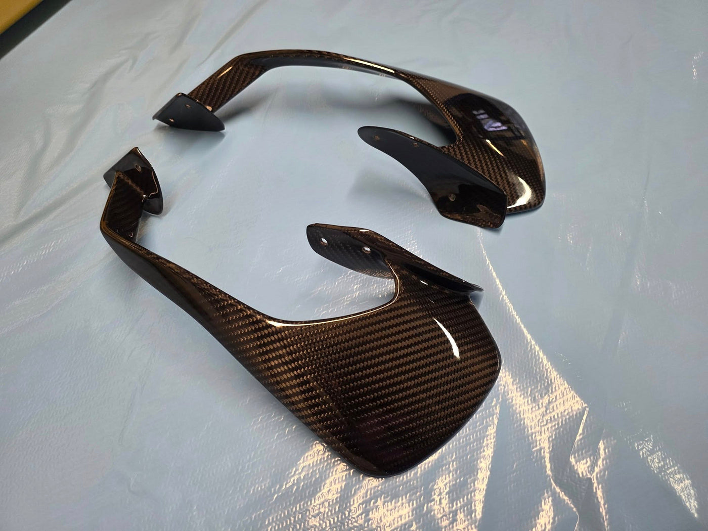 Hotbodies Racing Carbon Fiber 400g Race Bodywork Yamaha YZF-R1/M 2021-2024 - Adventure Parts