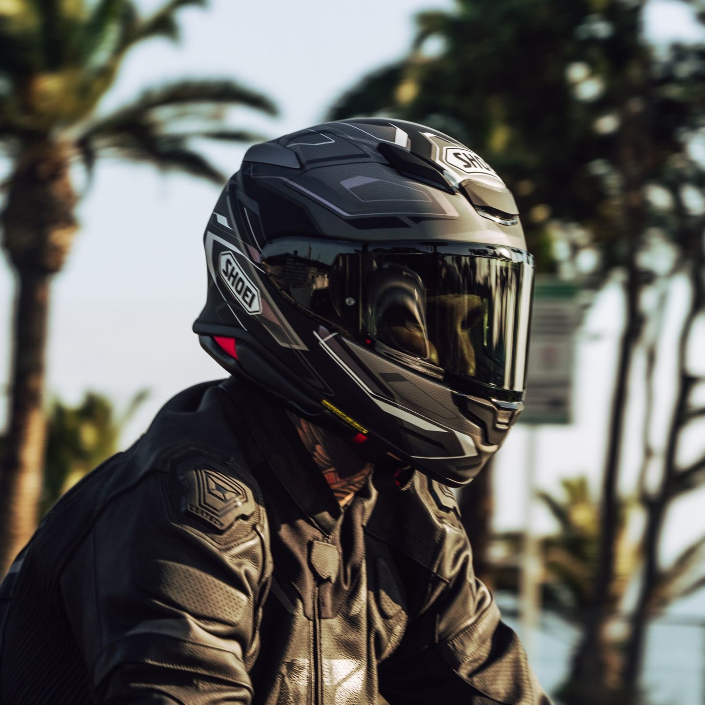 Shoei RF-1400 Capriccio Full Face Motorcycle Helmet