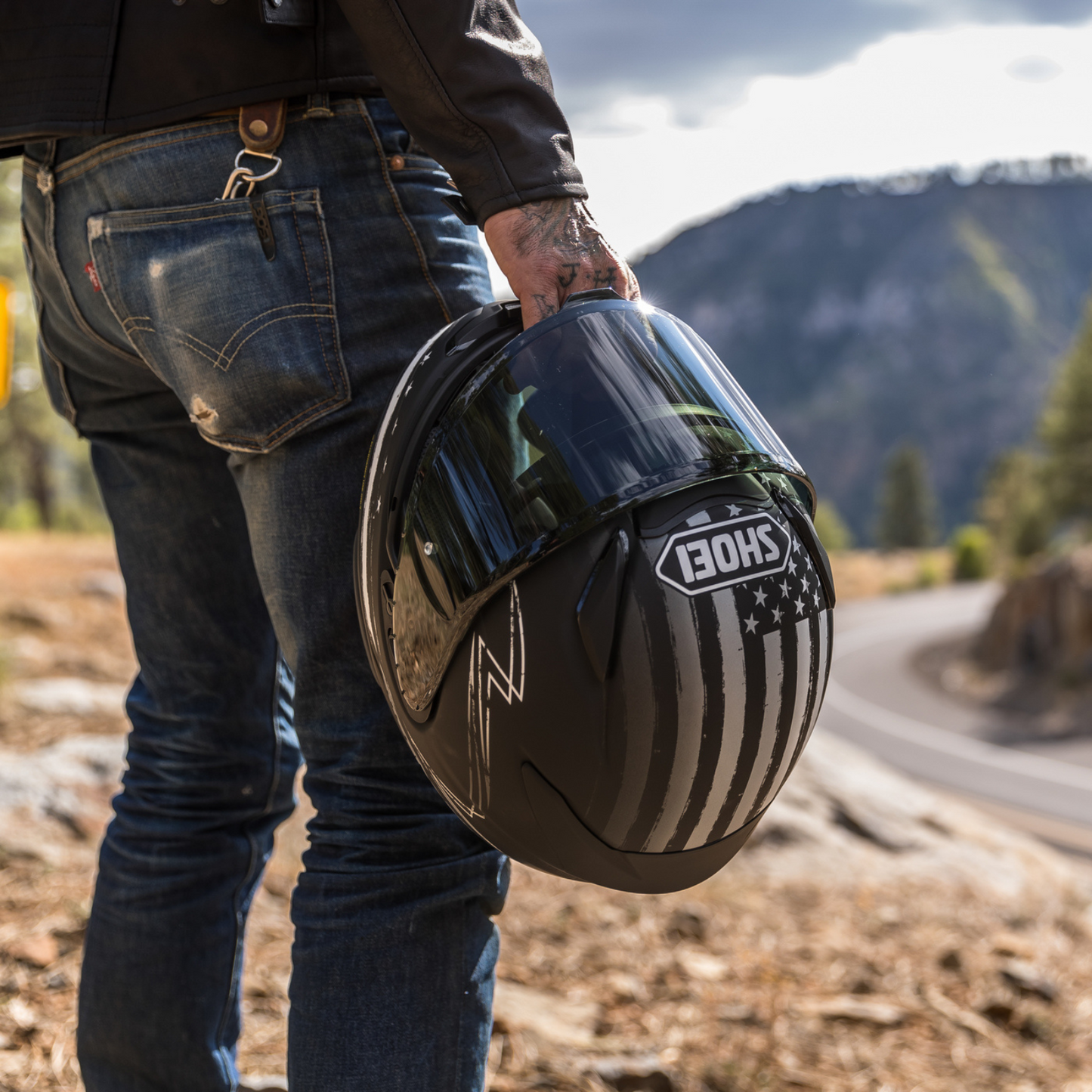 Shoei RF-1400 Dedicated 2 Full Face Motorcycle Helmet