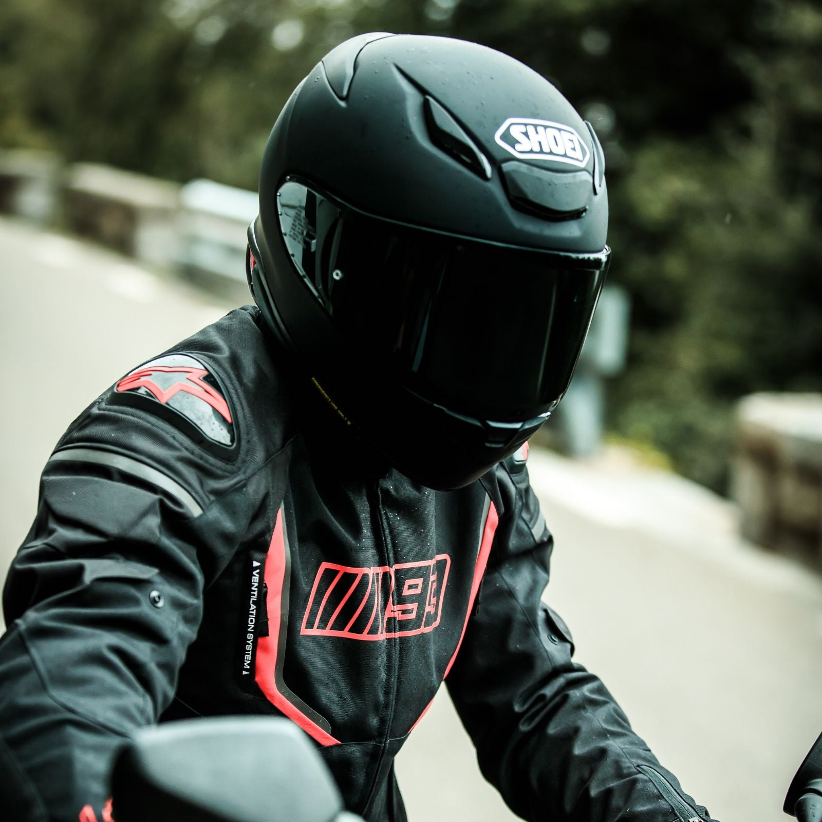 Shoei RF-1400 Black Helmet Medium