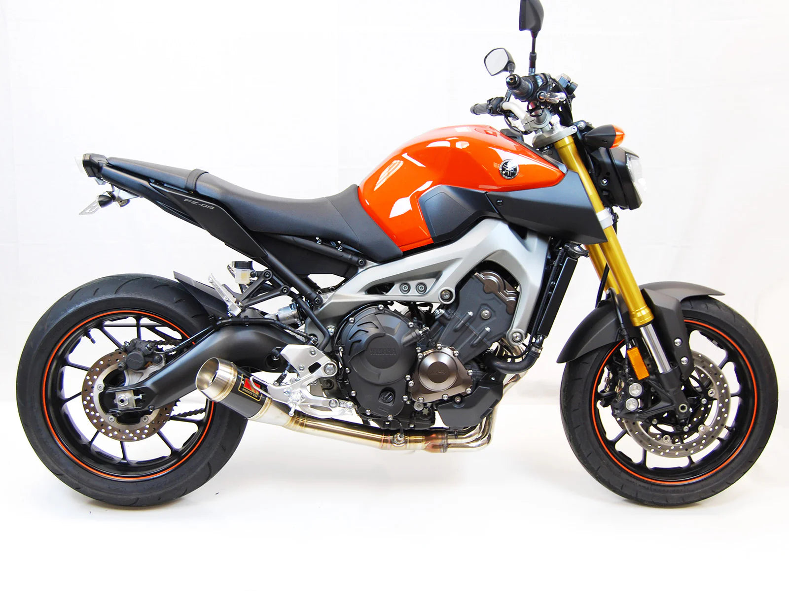 Competition Werkes Slip-On Exhaust Yamaha FJ-09/Tracer 900 2015-2019 - Adventure Parts