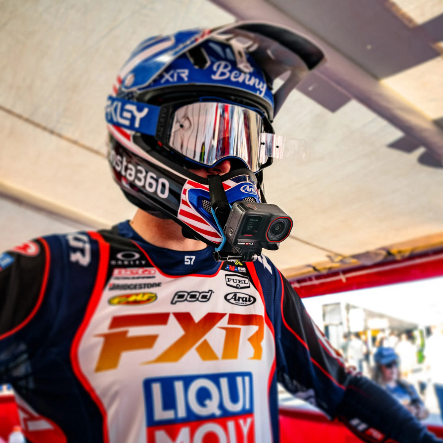 Insta360 Ace Pro 2 SMX Bundle Action Camera - Adventure Parts