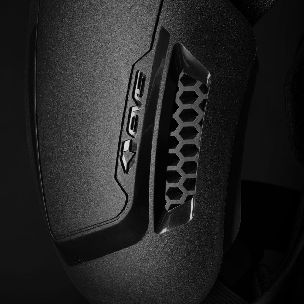 EVS WEB Eclipse Knee Brace Pair