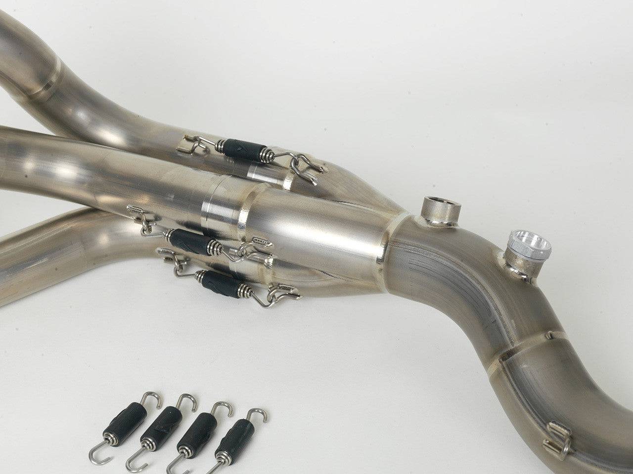 Graves Full Titanium Exhaust Yamaha FZ-09 2014-2016 + FJ-09 2015-2020 + XSR900 2017-2020 + MT-09 2018-2020