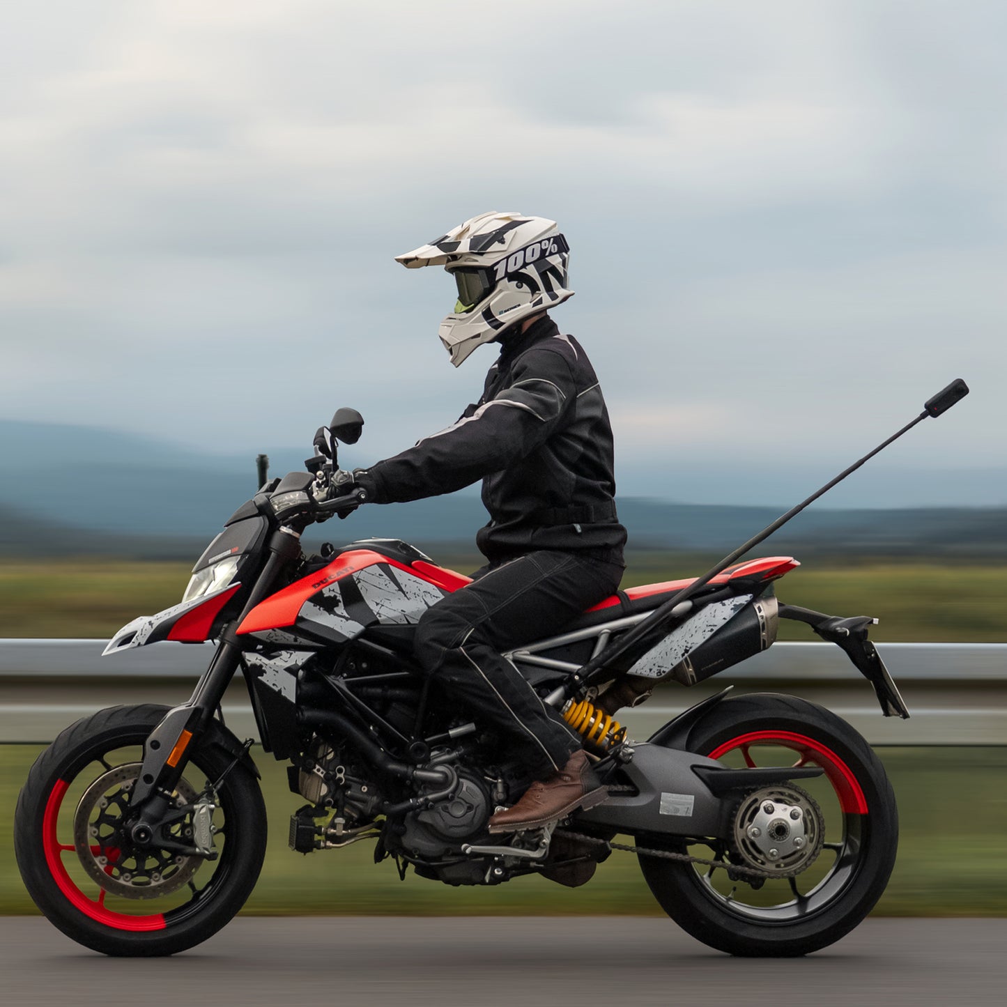 Insta360 X4 Air Motorcycle Bundle