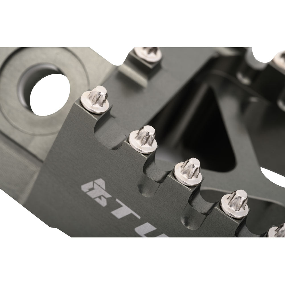 Tusk Billet Race Foot Pegs Suzuki RM125 1991–2002 - Adventure Parts