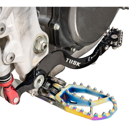 Tusk Blitz Titanium Moto Foot Pegs Jet Fuel Honda Transalp XL750 2024–2025 - Adventure Parts