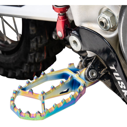 Tusk Blitz Titanium Moto Foot Pegs Jet Fuel Honda Transalp XL750 2024–2025 - Adventure Parts