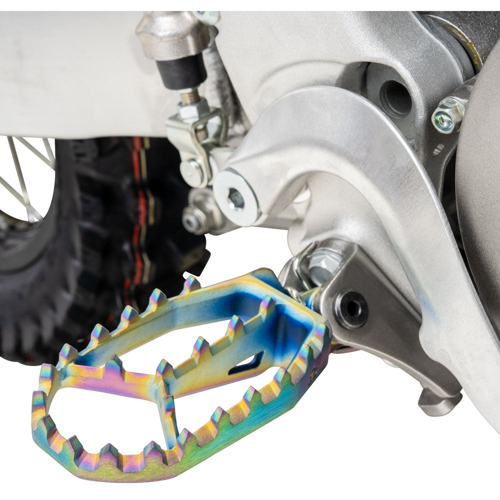 Tusk Blitz Titanium Moto Foot Pegs Jet Fuel Kawasaki KX250 2006–2026 - Adventure Parts