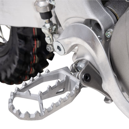 Tusk Blitz Titanium Moto Foot Pegs Jet Fuel Kawasaki KX250 2006–2026 - Adventure Parts