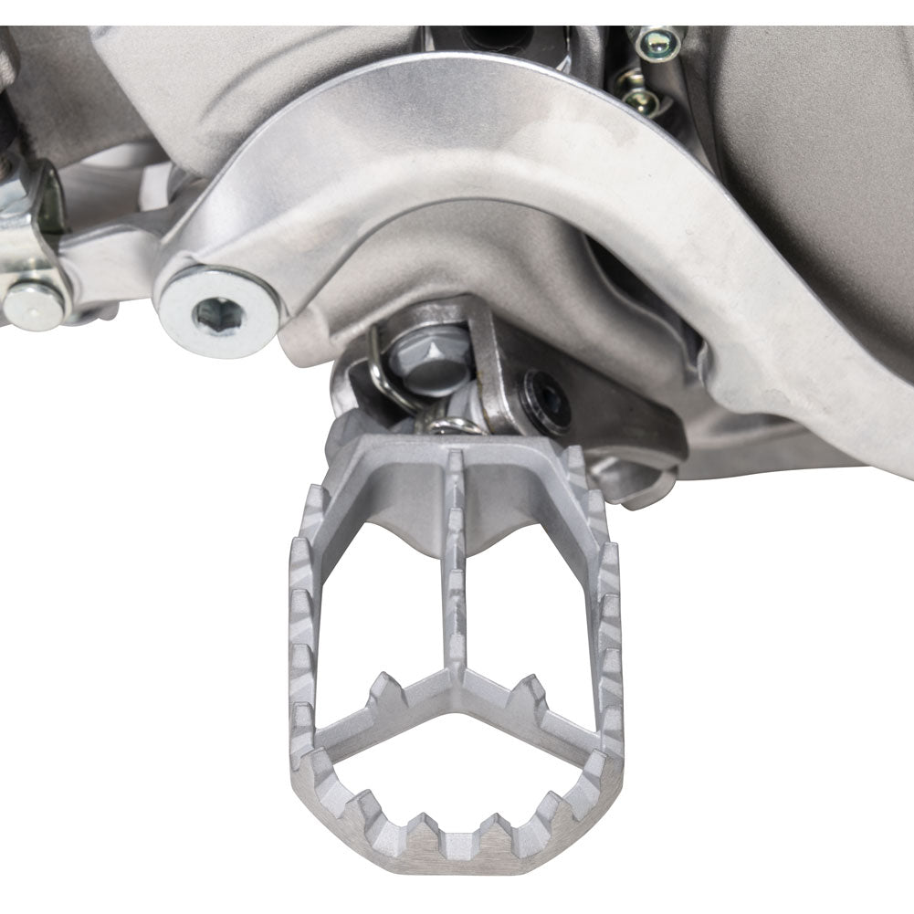 Tusk Blitz Titanium Moto Foot Pegs Jet Fuel Kawasaki KX250 2006–2026 - Adventure Parts
