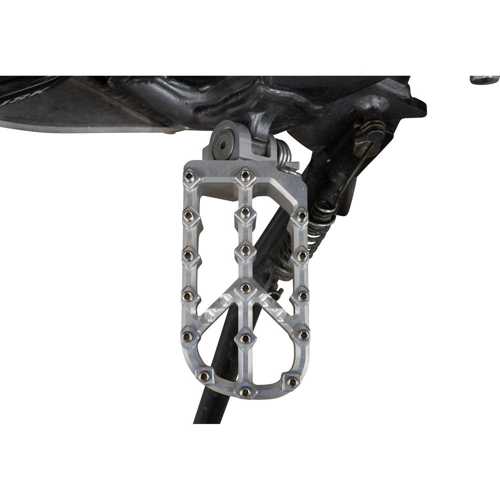 Tusk Edge Billet Adventure Foot Pegs CFMOTO IBEX 800 E 2023–2026 - Adventure Parts